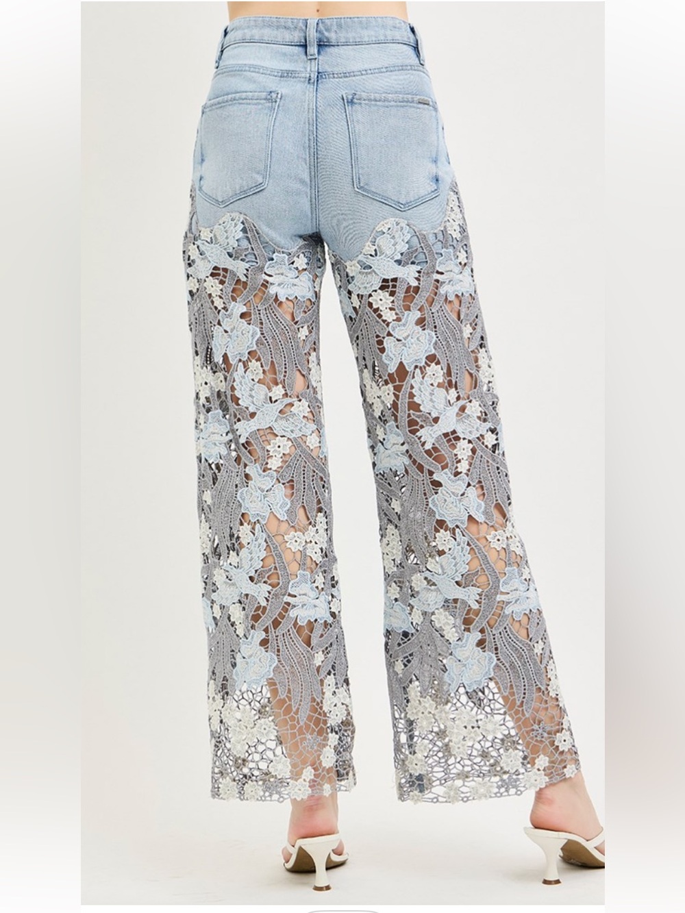 493 ❤️RISEN • HIGH RISE WIDE PATCHWORK LACE PANEL JEANS - Picture 2 of 3